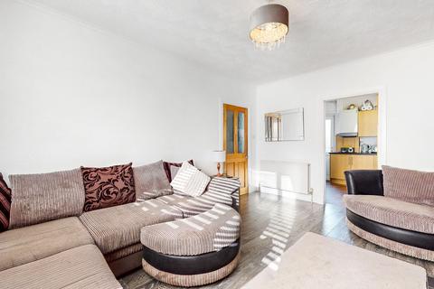 3 bedroom end of terrace house for sale, Carnock Crescent, Barrhead G78