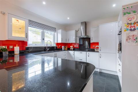 5 bedroom house for sale, Earn Drive, Tibbermore, Perth