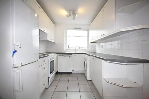 2 bedroom apartment for sale, Augustus Close, Brentford, TW8