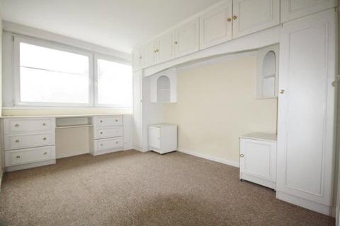 2 bedroom apartment for sale, Augustus Close, Brentford, TW8