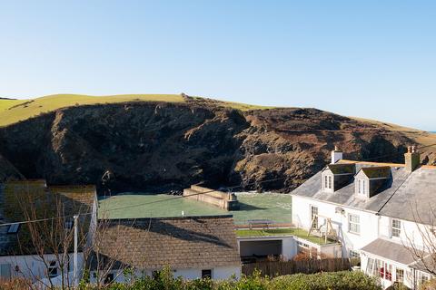 3 bedroom house for sale, 65 Fore Street, Port Isaac