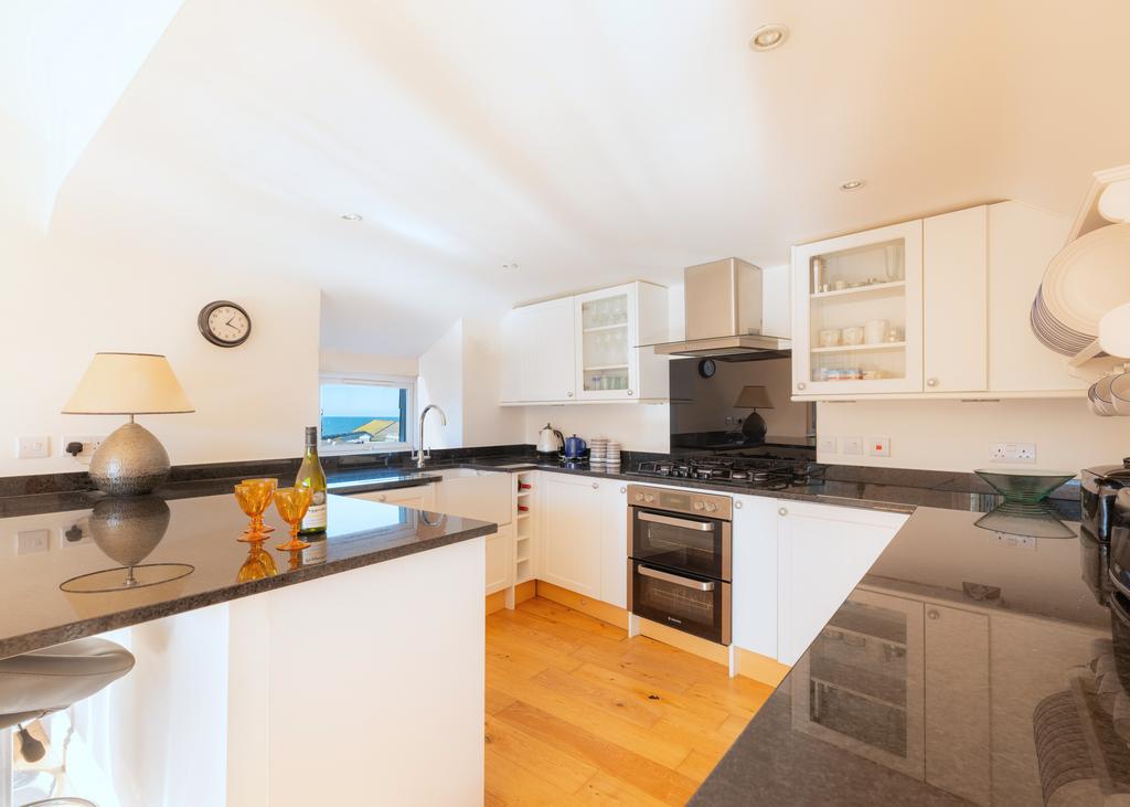67acc0c313d59 Fore Street 65-19 edit