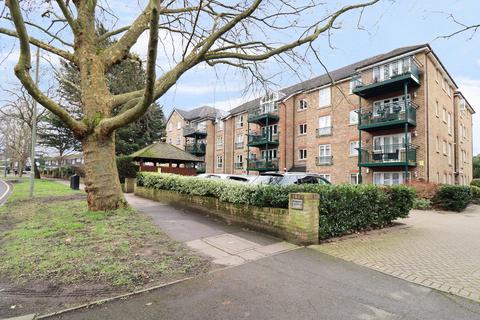 2 bedroom flat for sale, Copers Cope Road, Beckenham