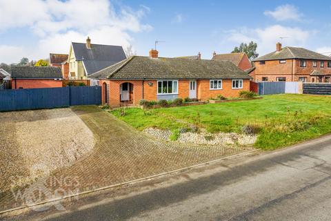 4 bedroom detached bungalow for sale, High Street, Gislingham