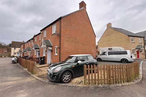 3 bedroom terraced house for sale, Rainham Road, Swindon SN25