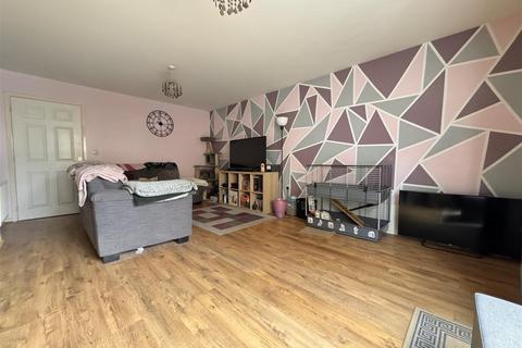 3 bedroom terraced house for sale, Rainham Road, Swindon SN25