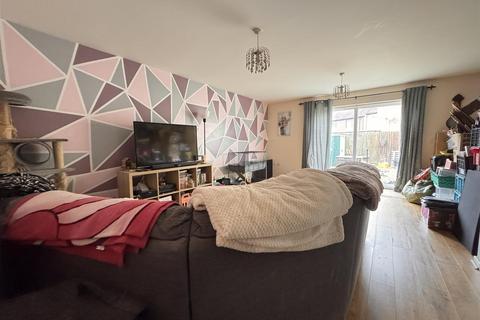 3 bedroom terraced house for sale, Rainham Road, Swindon SN25