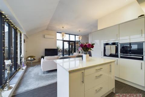 2 bedroom penthouse for sale, Cestria Quayside, Chester