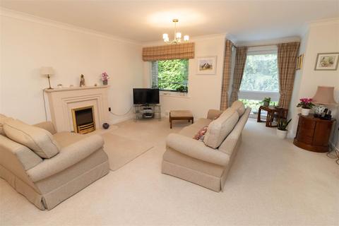 2 bedroom flat for sale, Norwood Court, Thornhill Road, Newcastle Upon Tyne