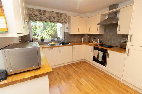 2 bedroom flat for sale, Norwood Court, Thornhill Road, Newcastle Upon Tyne