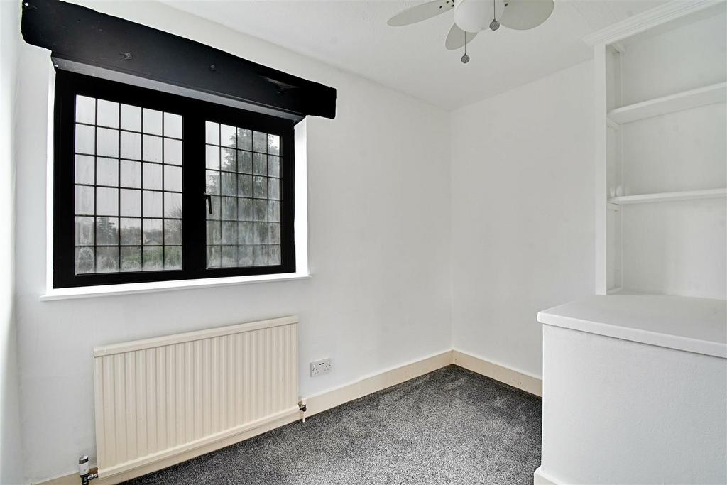 Bedroom 3 1.jpg