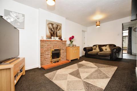 4 Rosemount Drive, Scunthorpe, DN16 2RJ