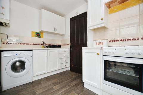 4 Rosemount Drive, Scunthorpe, DN16 2RJ