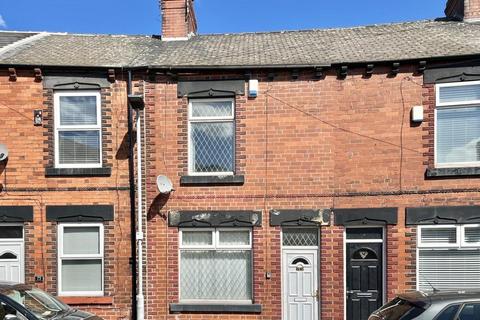 3 bedroom terraced house to rent, Caxton Street, Barnsley