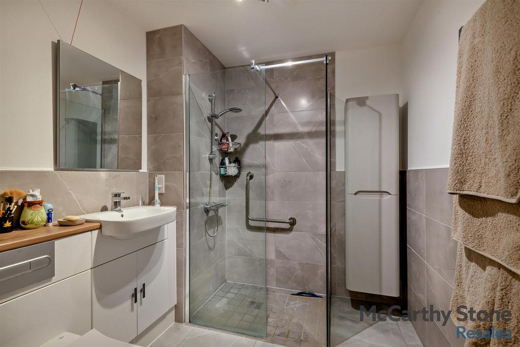 8634100-interior04-800.jpg