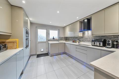 92 Juniper Way, Hayes, UB3 1LF