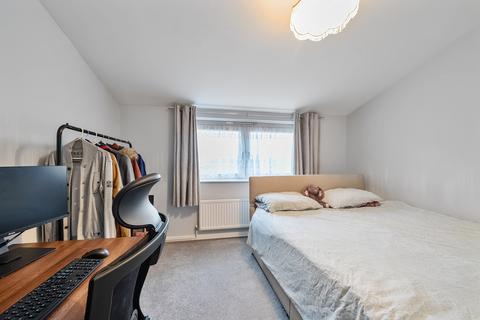 92 Juniper Way, Hayes, UB3 1LF