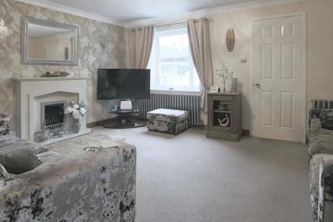 4 bedroom detached house for sale, Deal Close, Hull, HU8 9XN