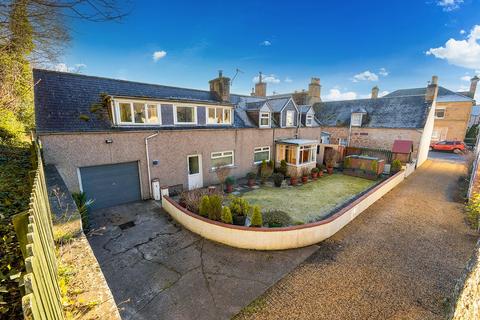 4 bedroom end of terrace house for sale, Castle Street, Dornoch IV25