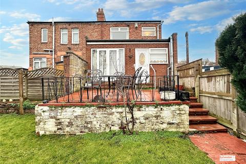 3 bedroom semi-detached house for sale, Hillside Place, Low Fell, Gateshead, NE9