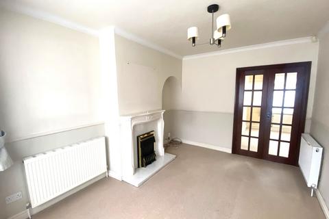 3 bedroom end of terrace house to rent, Grindleford Road, Birmingham B42