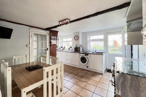 4 bedroom detached house for sale, Cadbury Heath Road, Bristol