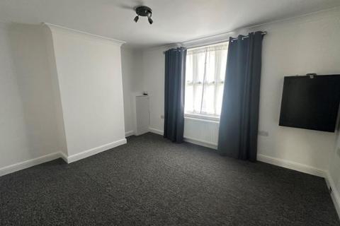 1 bedroom flat to rent, Canterbury Street, Gillingham ME7