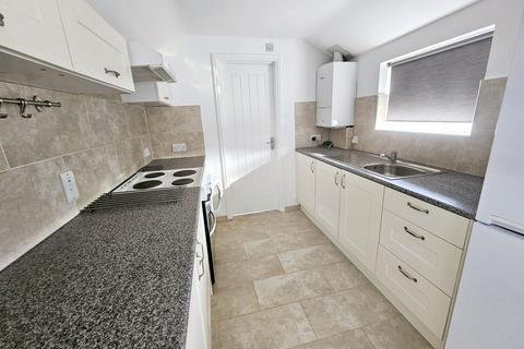 1 bedroom flat to rent, Canterbury Street, Gillingham ME7