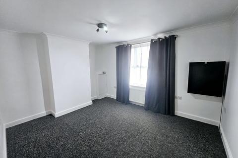 1 bedroom flat to rent, Canterbury Street, Gillingham ME7