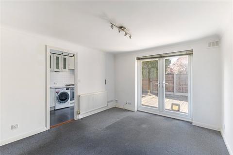 15 Albert Close, London, E9 7EX
