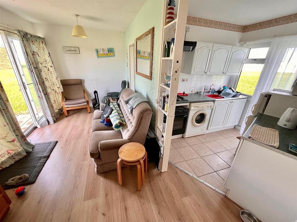 Open Plan Living/Dining/Kitchen Area