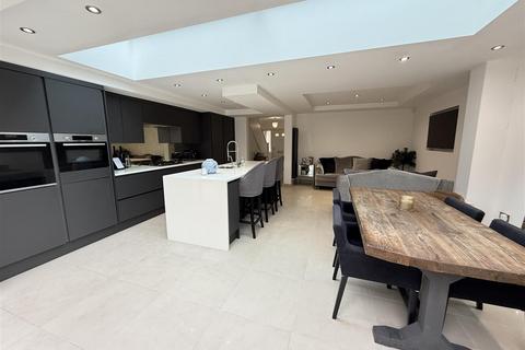 7 Forest Road, Prenton, CH43 8SH
