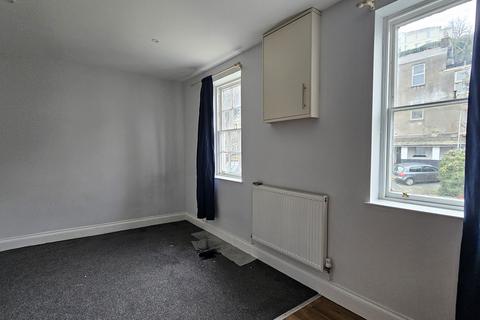 2 bedroom flat to rent, Melville Lane, Torquay TQ2