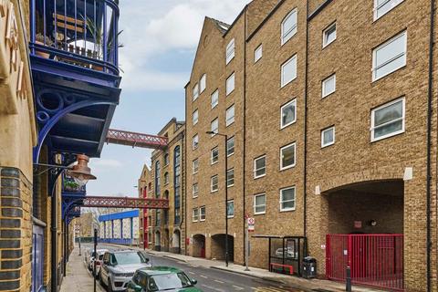 1 bedroom flat to rent, Wapping High Street, London E1W