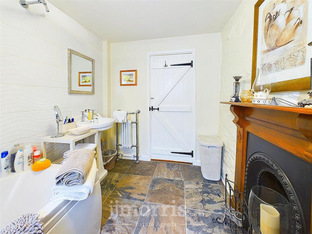 CAM03686 G0-PR0245-STILL008.jpg