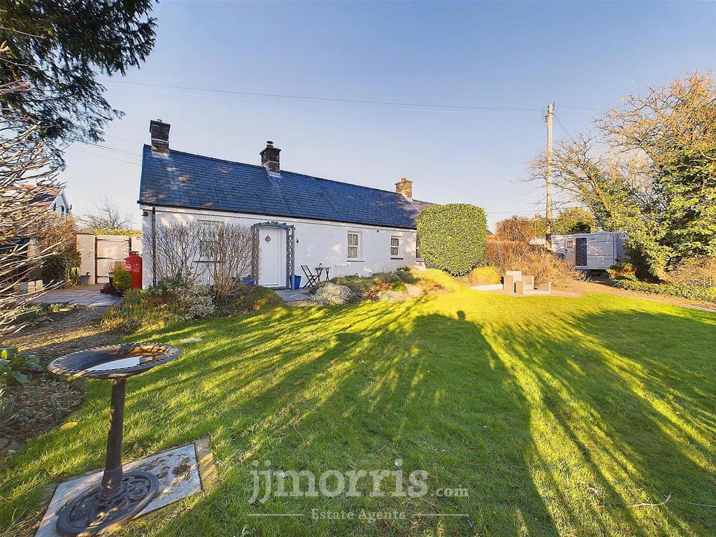 CAM03686 G0-PR0245-STILL027.jpg