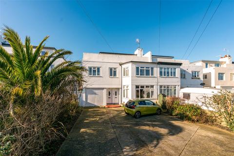 Shaftesbury Avenue, Goring-by-Sea, Worthing, West Sussex, BN12