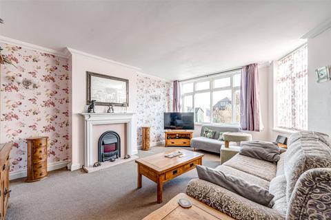 1 bedroom flat for sale, Shaftesbury Avenue, Goring-by-Sea, Worthing, West Sussex, BN12