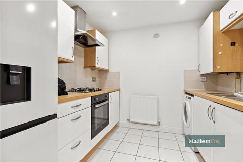 2 bedroom apartment to rent, Fencepiece Road, Ilford IG6