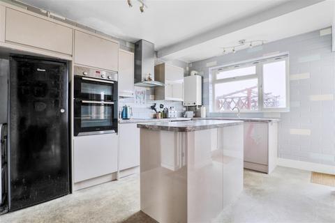 4 bedroom terraced house for sale, Eastfield Road, Waltham Cross