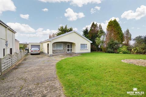 3 bedroom detached bungalow for sale, Dwrbach, Fishguard