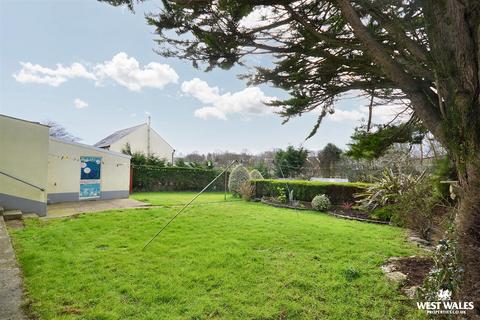 3 bedroom detached bungalow for sale, Dwrbach, Fishguard