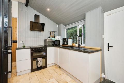 2 bedroom cottage for sale, High Street, Ventnor PO38