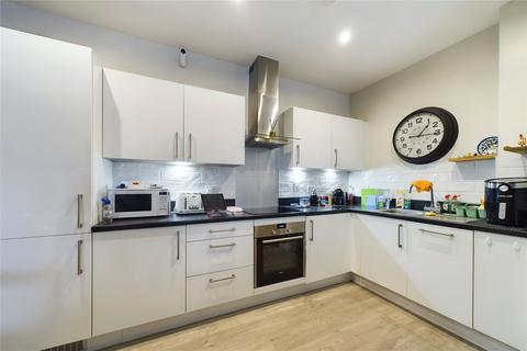 2 bedroom apartment for sale, London Road, Binfield, Bracknell, Berkshire, RG42