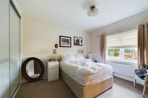 2 bedroom apartment for sale, London Road, Binfield, Bracknell, Berkshire, RG42