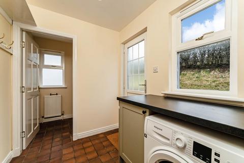 3 bedroom detached house to rent, Burntshields Road, Kilbarchan