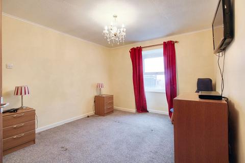 2 bedroom flat for sale, Wall Road, Ashford TN24