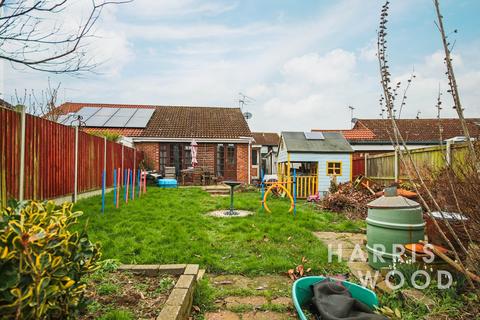 8 Blackthorn Road, Witham, CM8 2XZ