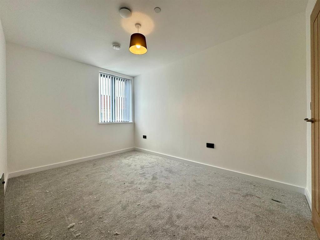 Second bedroom pic 1.jpeg