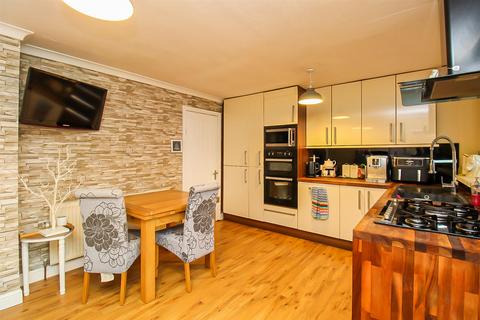 3 bedroom detached house for sale, Stone Brig Green, Leeds LS26